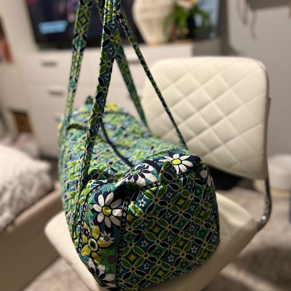 Like new, never used Vera Bradley overnight/weekender bag. - Picture 2 of 3